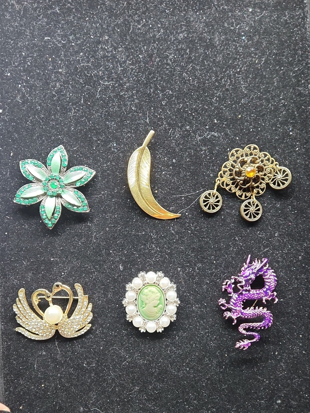 Mixed Brooch Bundle